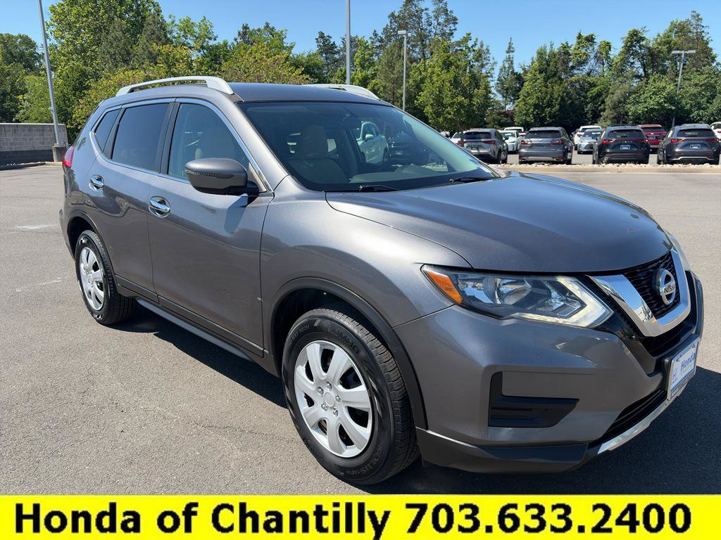 Used 2017 Nissan Rogue S w/ S Appearance Package AWD/4WD image 1