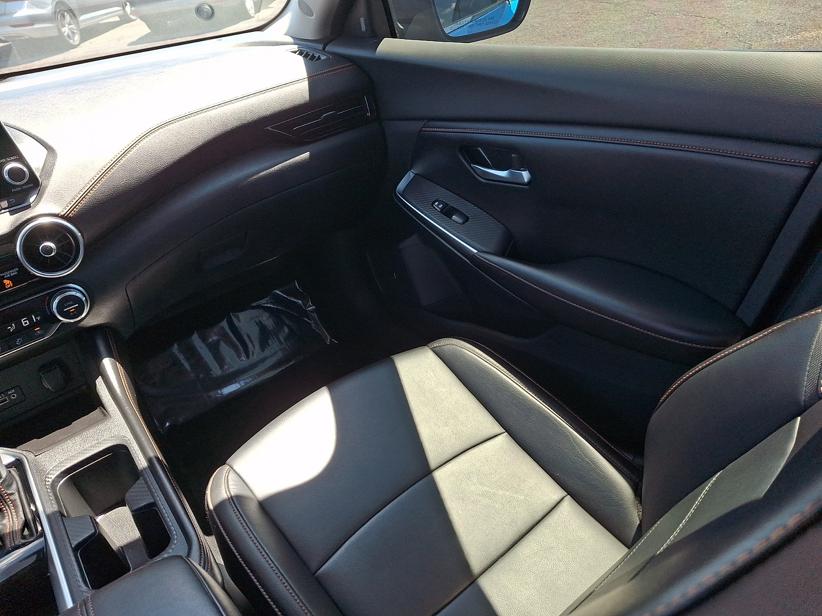Used 2022 Nissan Sentra SR w/ SR Premium Package FWD image 12