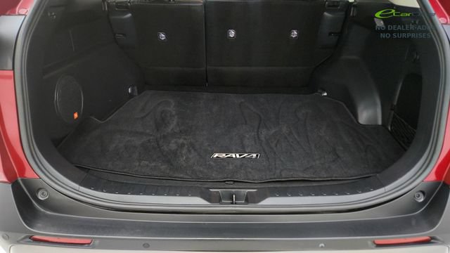 Used 2019 Toyota RAV4 Limited FWD image 15