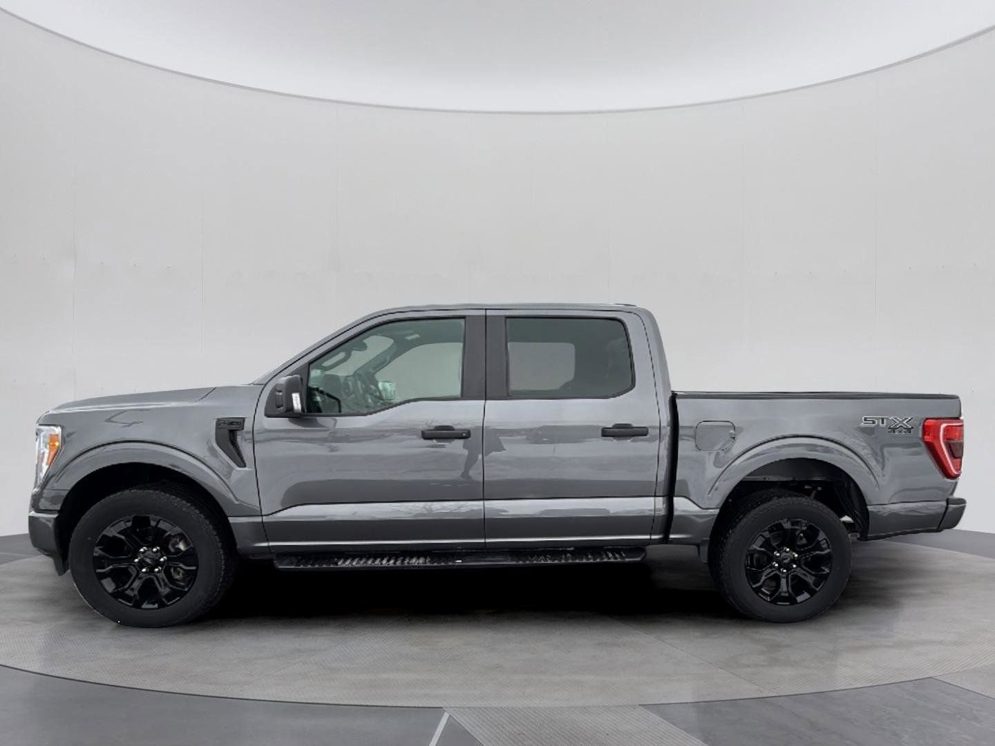 Used 2022 Ford F150 XL w/ STX Black Appearance Package image 2
