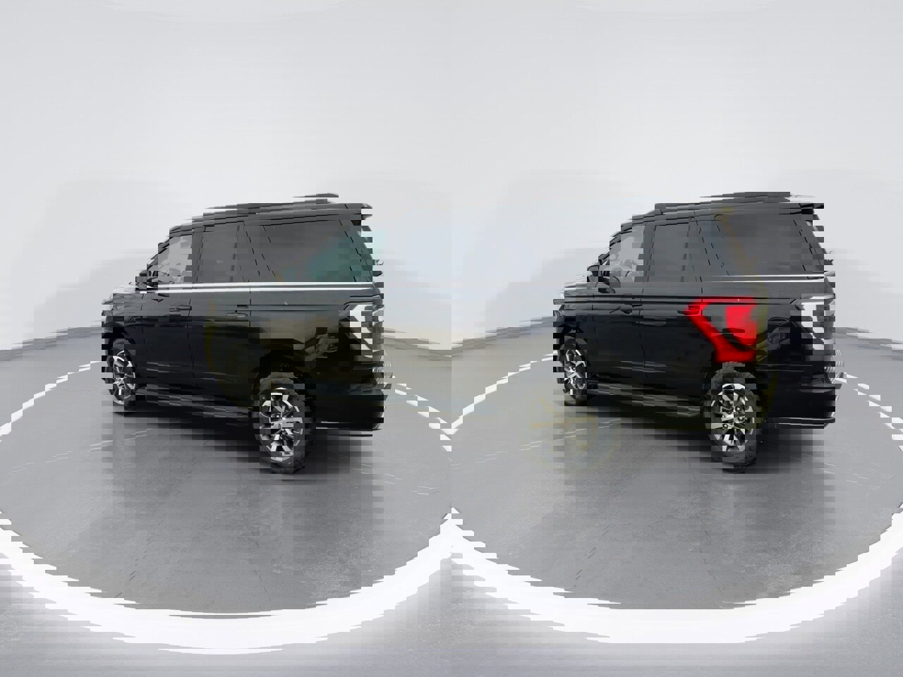 Used 2021 Ford Expedition Max XLT image 12