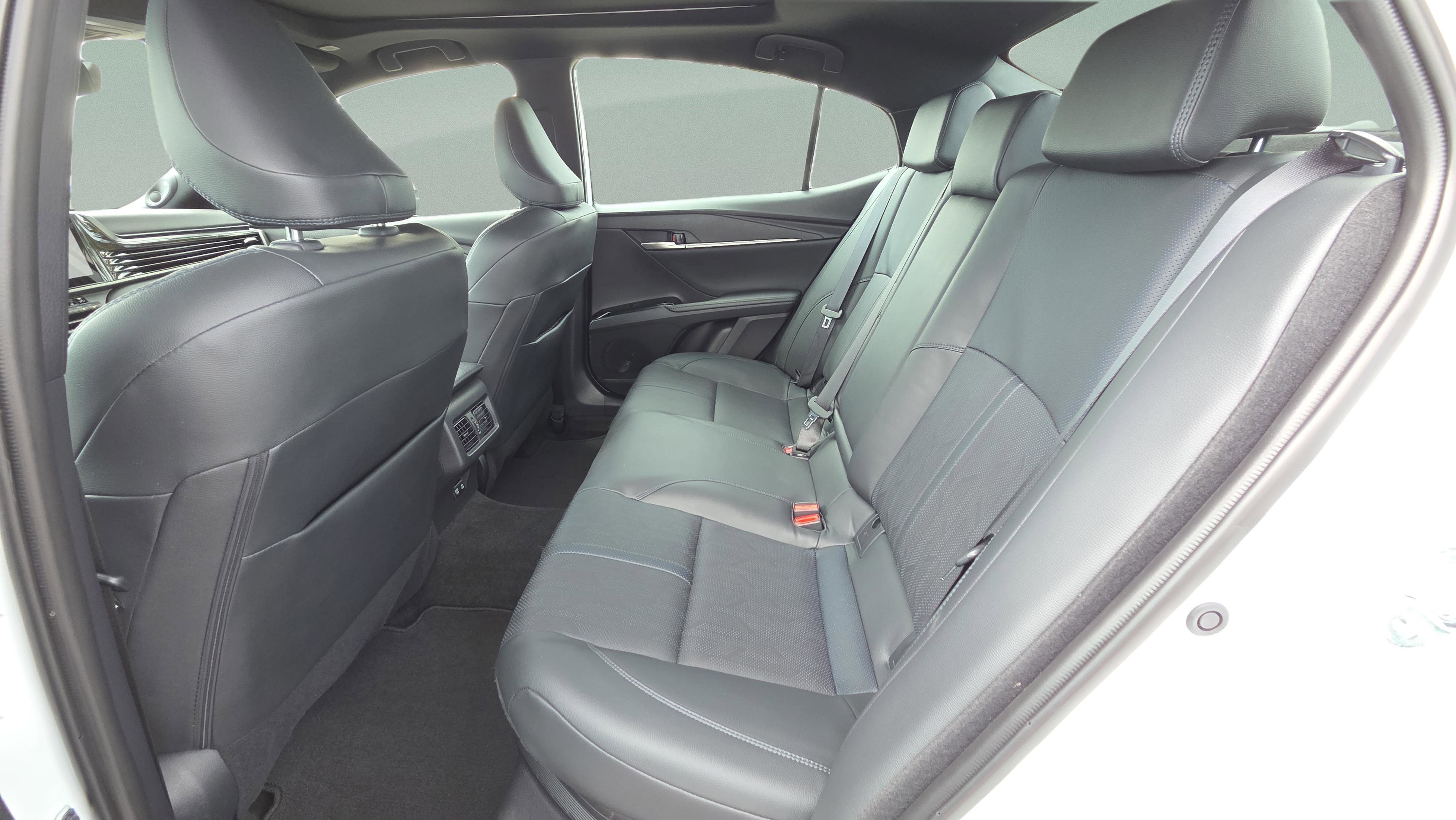 Certified 2025 Toyota Camry XSE w/ Premium Package AWD/4WD image 10
