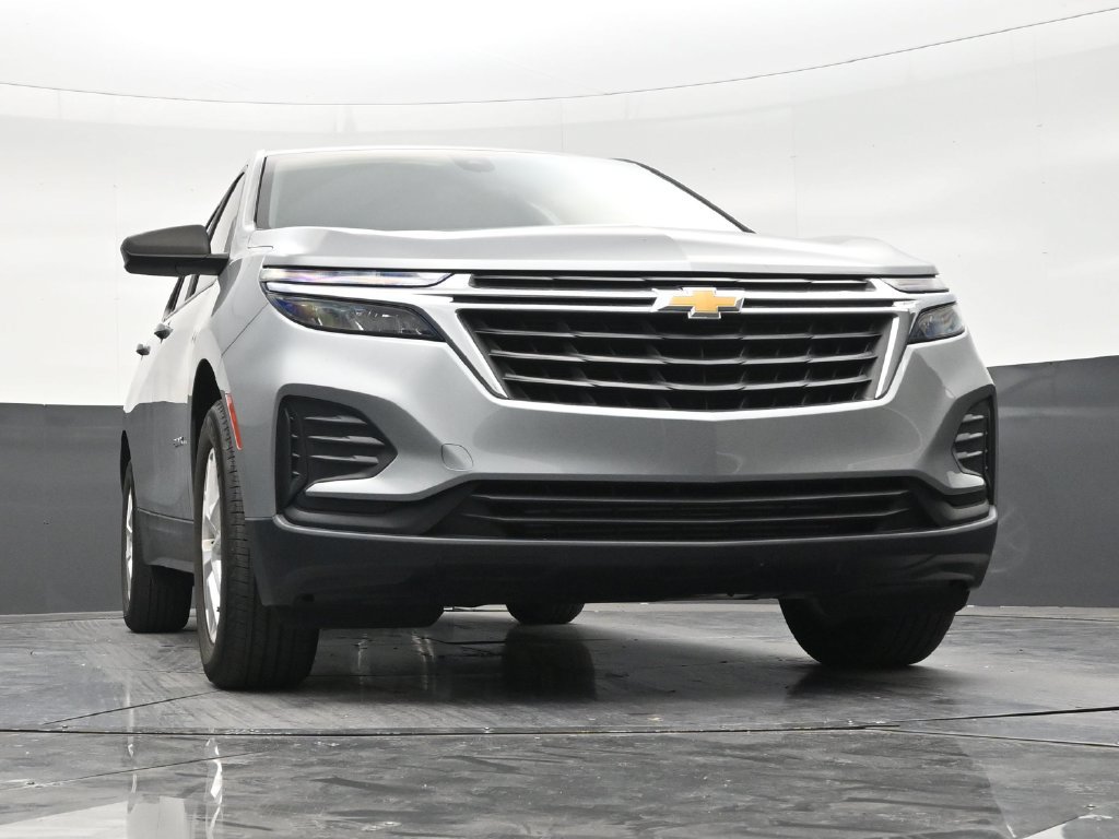 Used 2024 Chevrolet Equinox LS w/ Driver Confidence II Package FWD image 23