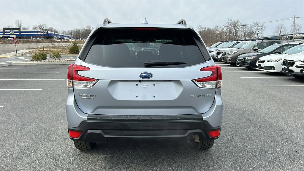 Certified 2023 Subaru Forester Premium image 5
