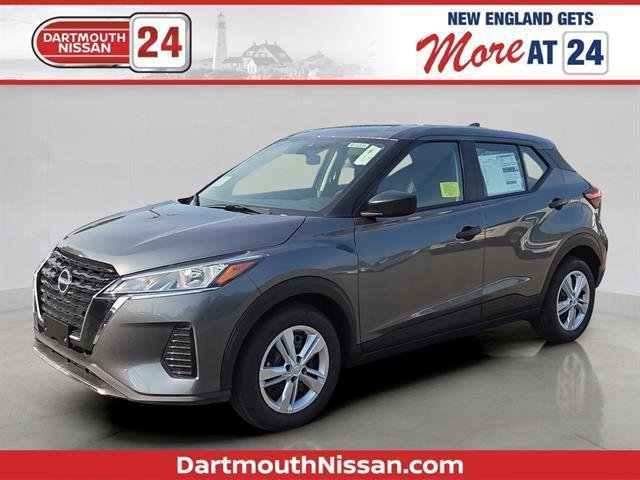 New 2025 Nissan Kicks Play S