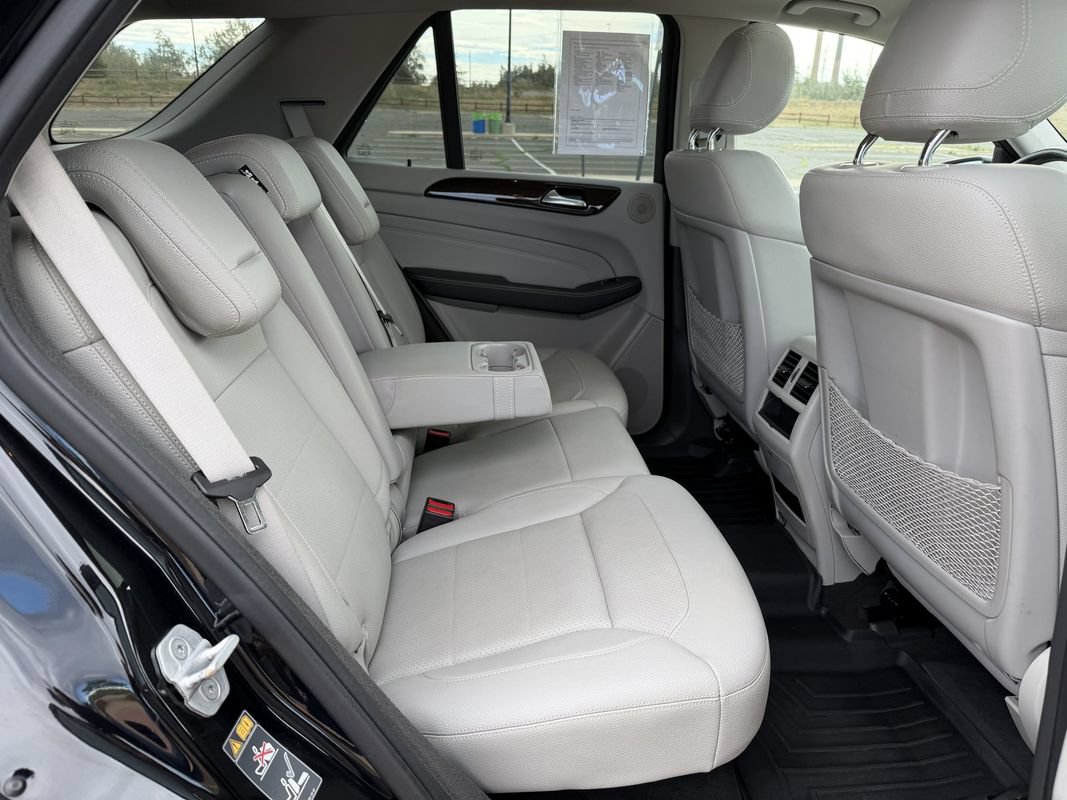 Used 2015 Mercedes-Benz ML 250 BlueTEC 4MATIC image 25