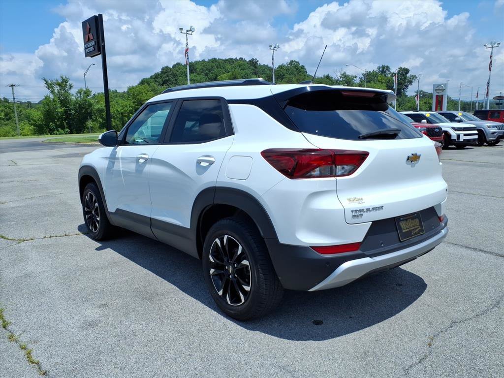 Used 2023 Chevrolet TrailBlazer LT AWD/4WD image 3