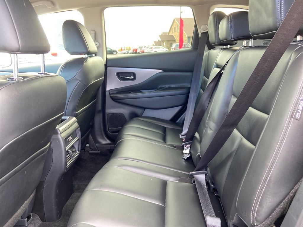 Used 2024 Nissan Murano SV w/ SV Midnight Edition Package image 16
