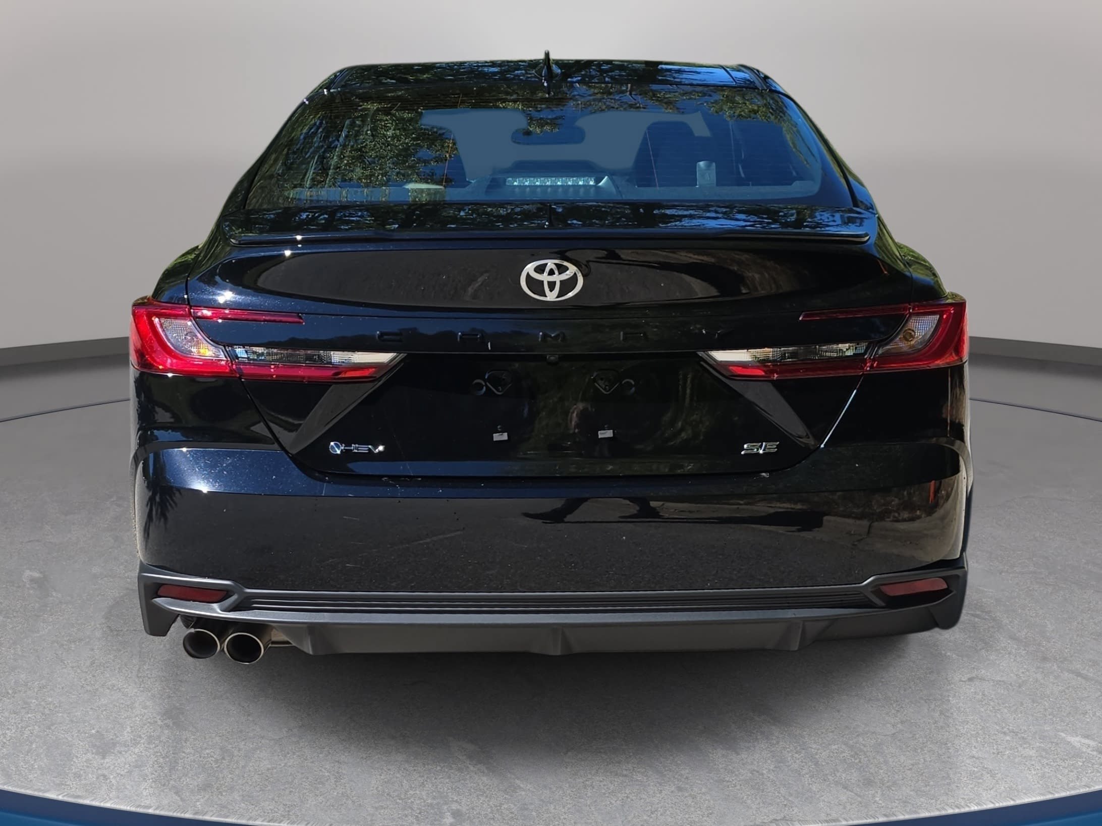 Used 2026 Toyota Camry SE FWD image 6