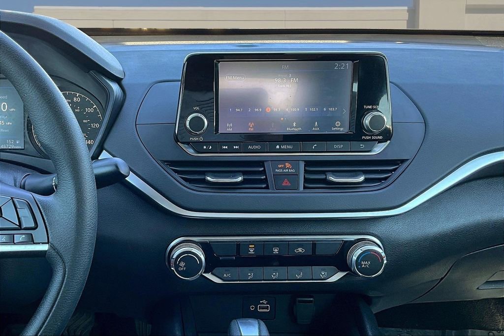 Used 2022 Nissan Altima 2.5 S image 11