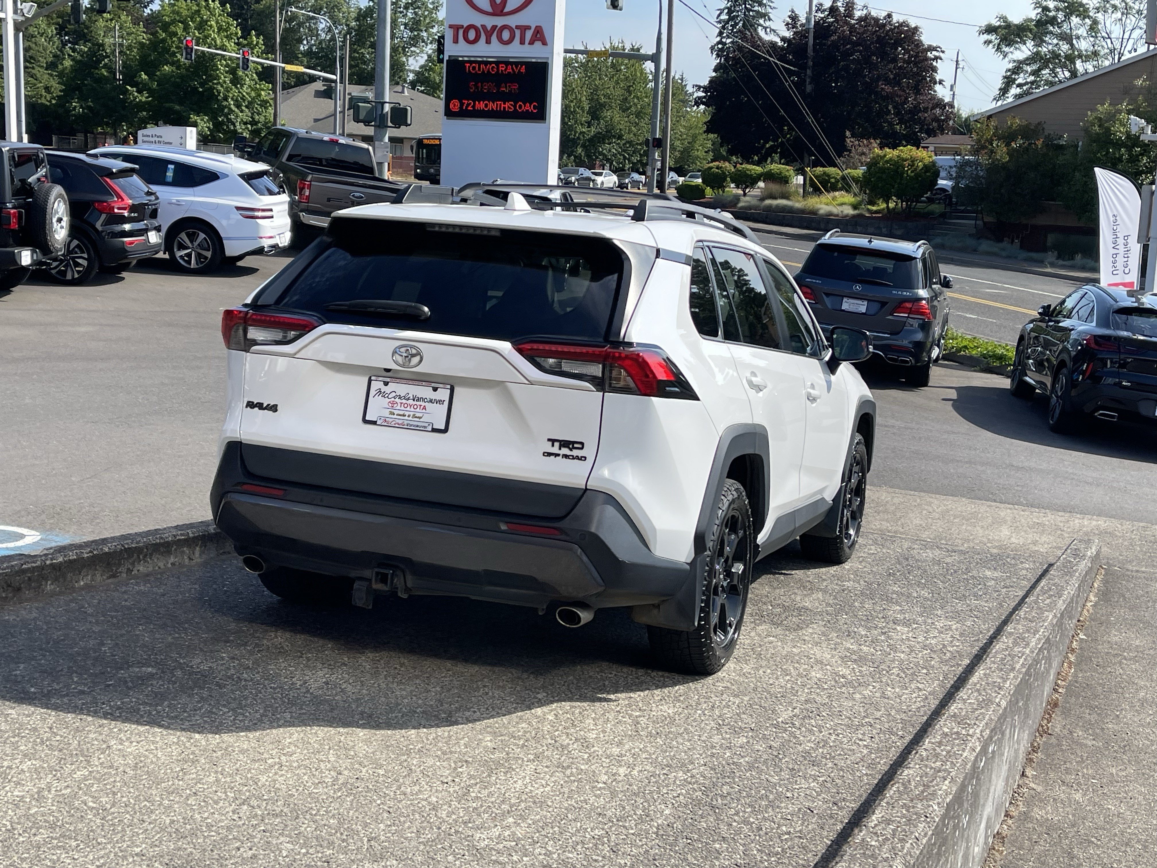 Certified 2021 Toyota RAV4 TRD Off-Road AWD/4WD image 6