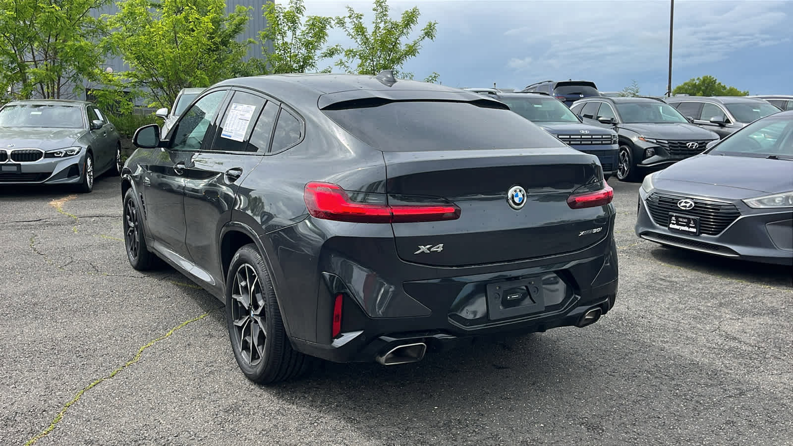 Used 2024 BMW X4 xDrive30i w/ Premium Package AWD/4WD image 6