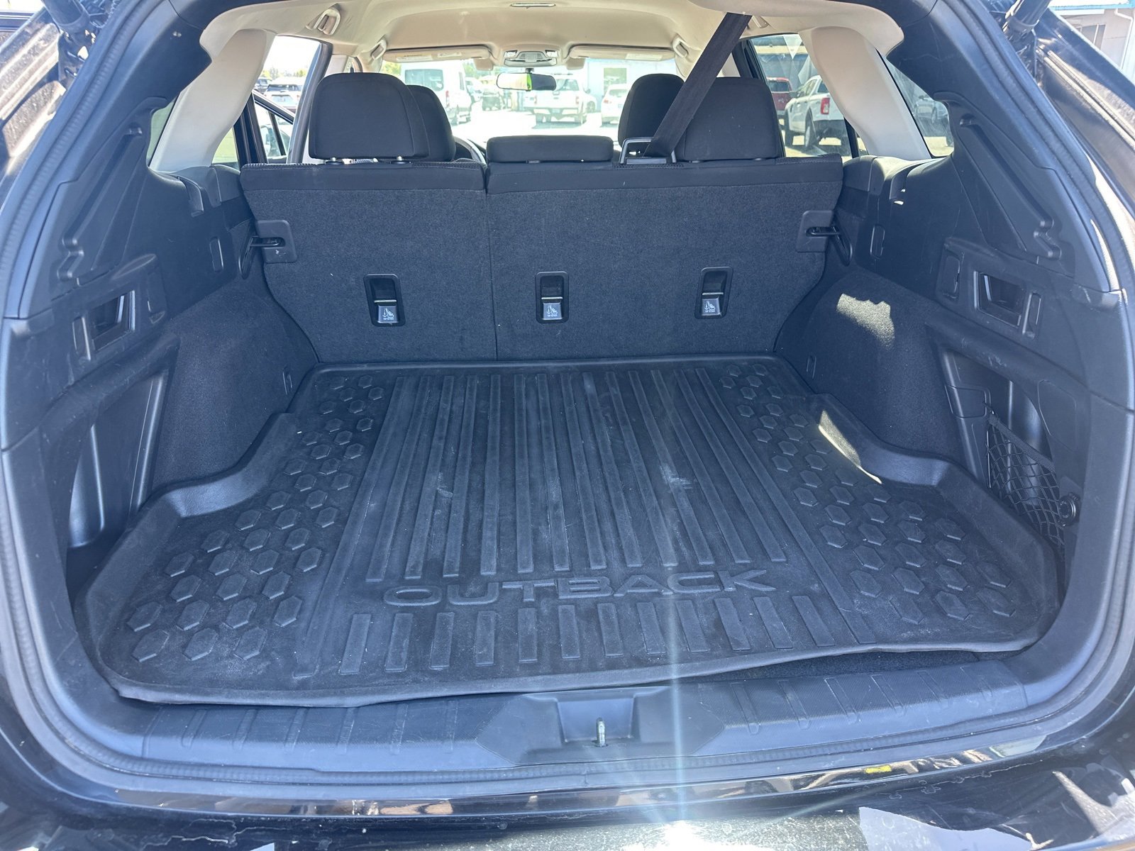 Used 2020 Subaru Outback Premium image 16