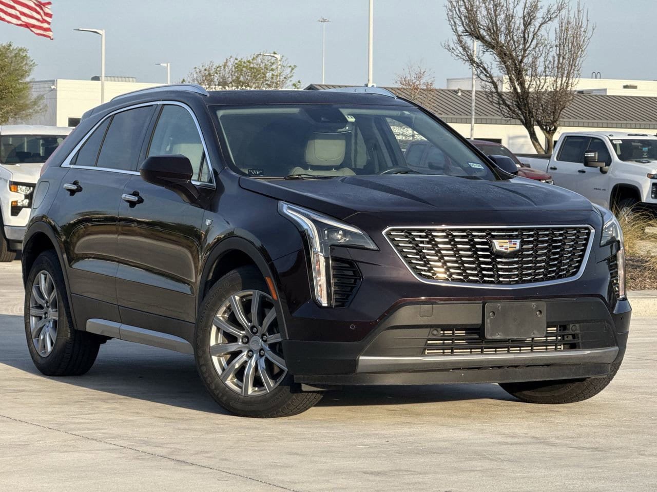 Used 2020 Cadillac XT4 Premium Luxury image 2