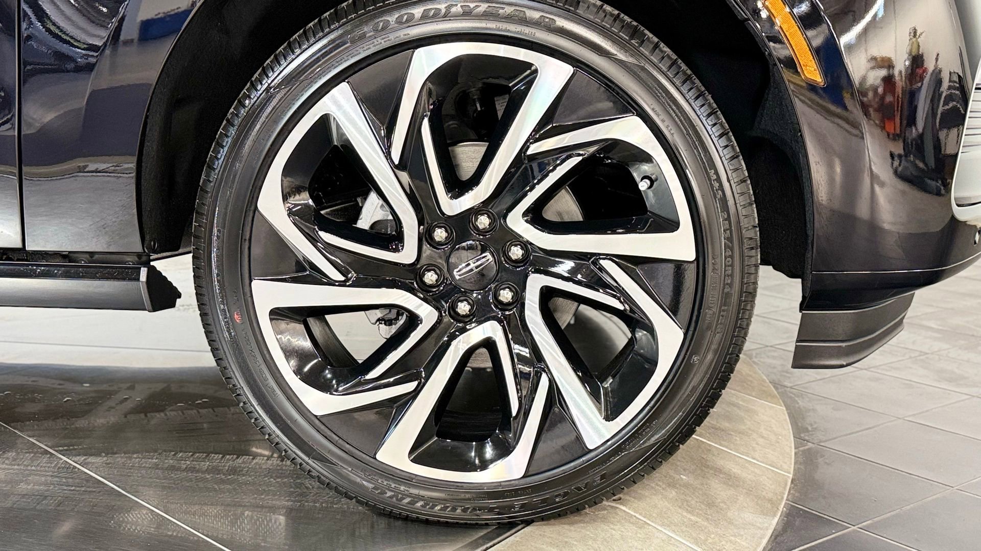 New 2026 Lincoln Navigator L Reserve image 24