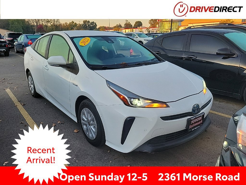 Used 2022 Toyota Prius LE FWD image 1