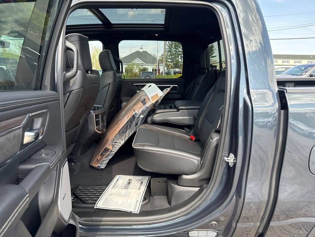 New 2026 RAM 1500 Laramie AWD/4WD image 26