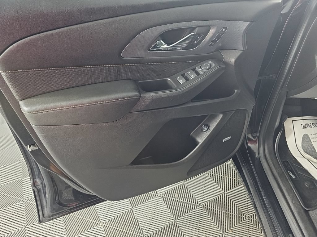 Used 2018 Chevrolet Traverse Premier AWD/4WD image 11