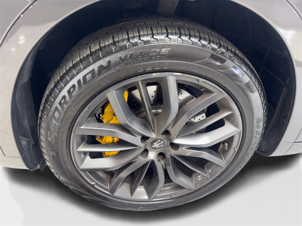 Used 2022 Maserati Levante Modena image 90