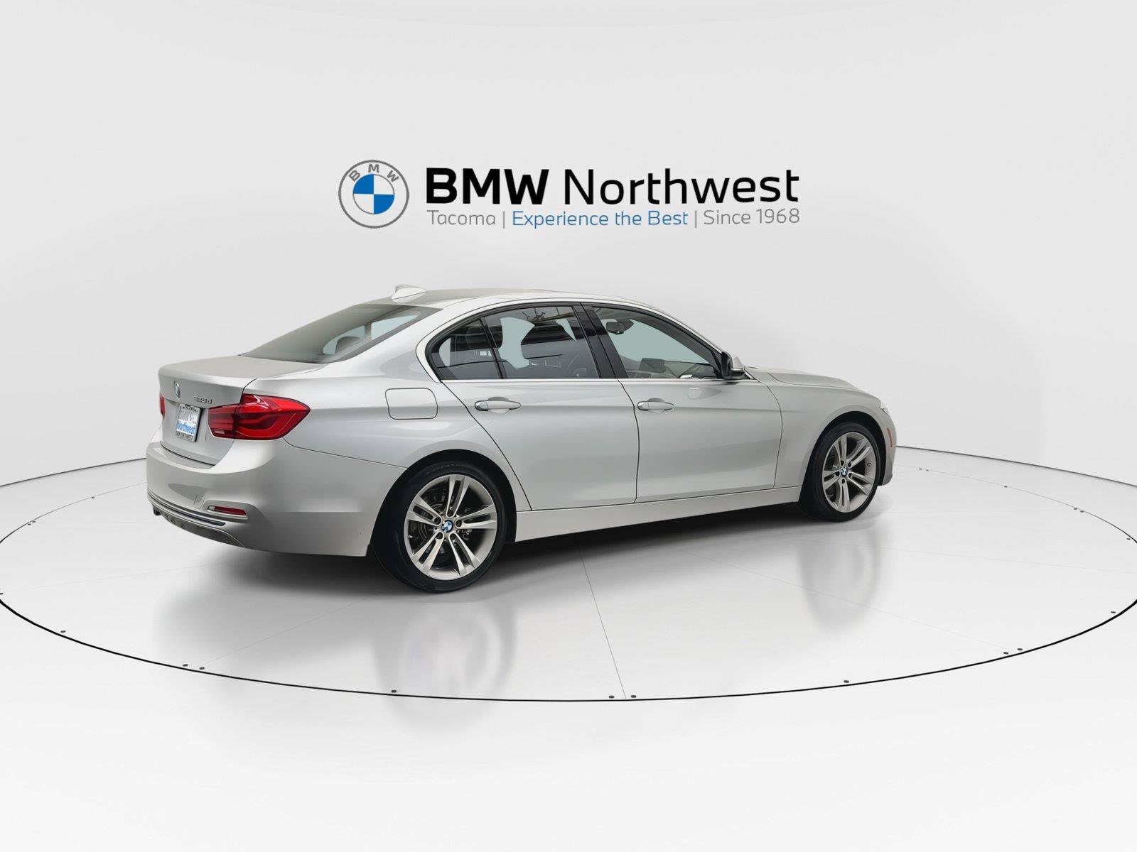 Used 2018 BMW 328d Sedan RWD image 4