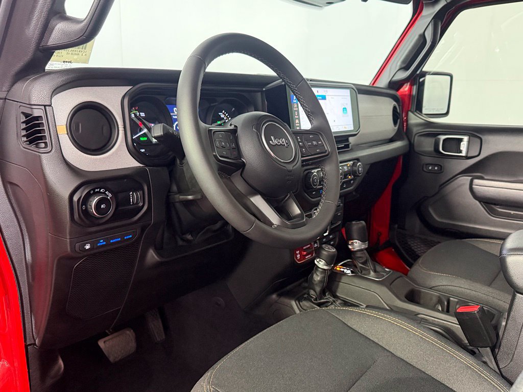 Used 2025 Jeep Wrangler Unlimited Sport S 4xe AWD/4WD image 16