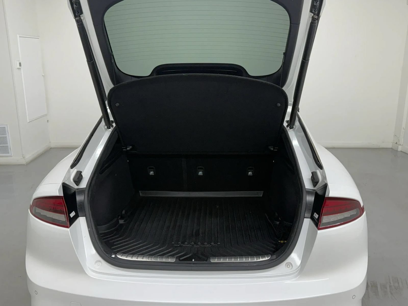 Used 2022 Kia Stinger GT2 w/ Scorpion Package RWD image 45