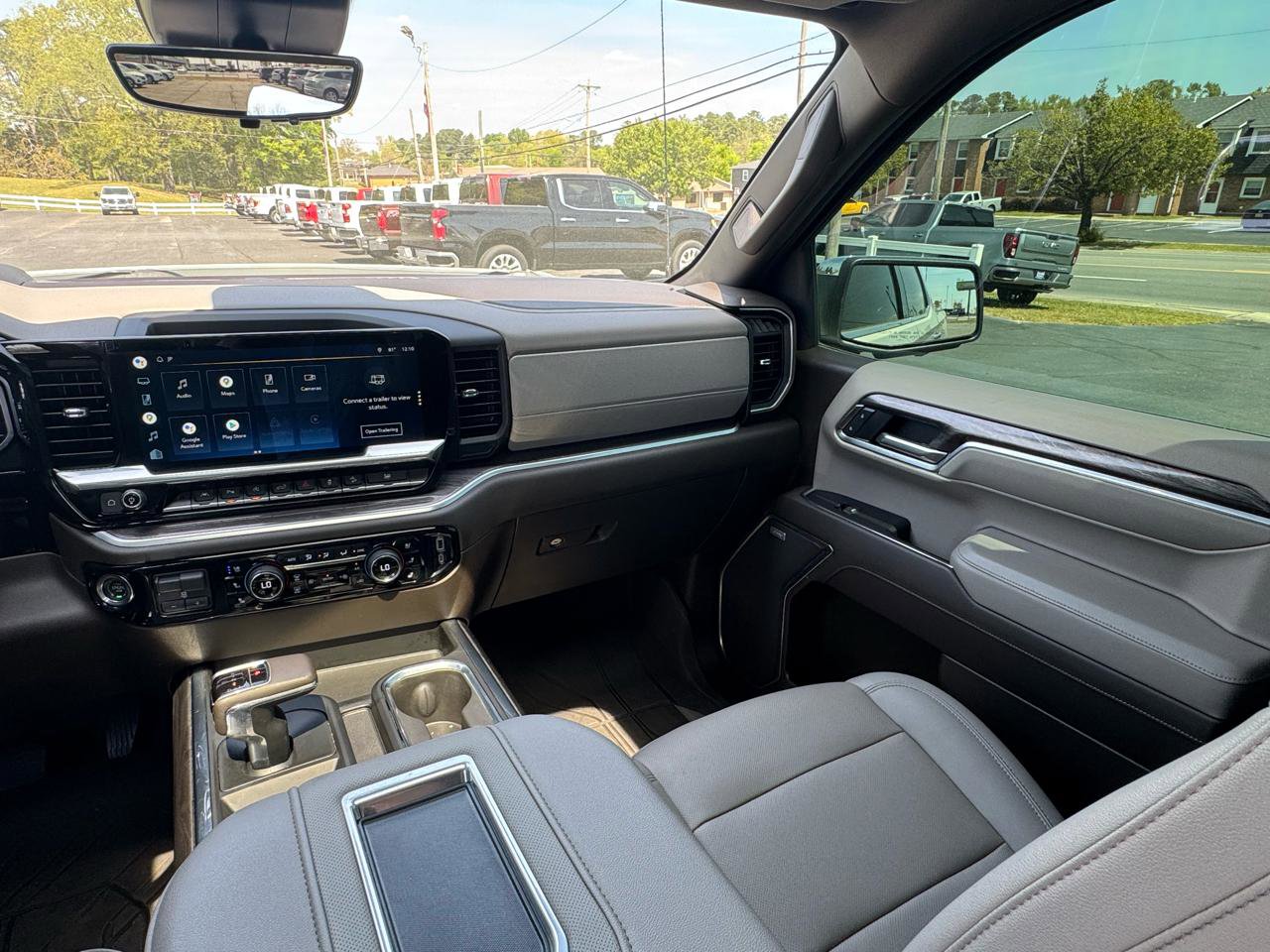 Used 2022 Chevrolet Silverado 1500 LTZ w/ Technology Package AWD/4WD image 26