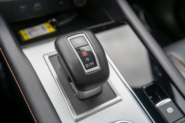 Used 2023 Mitsubishi Outlander AWD image 37