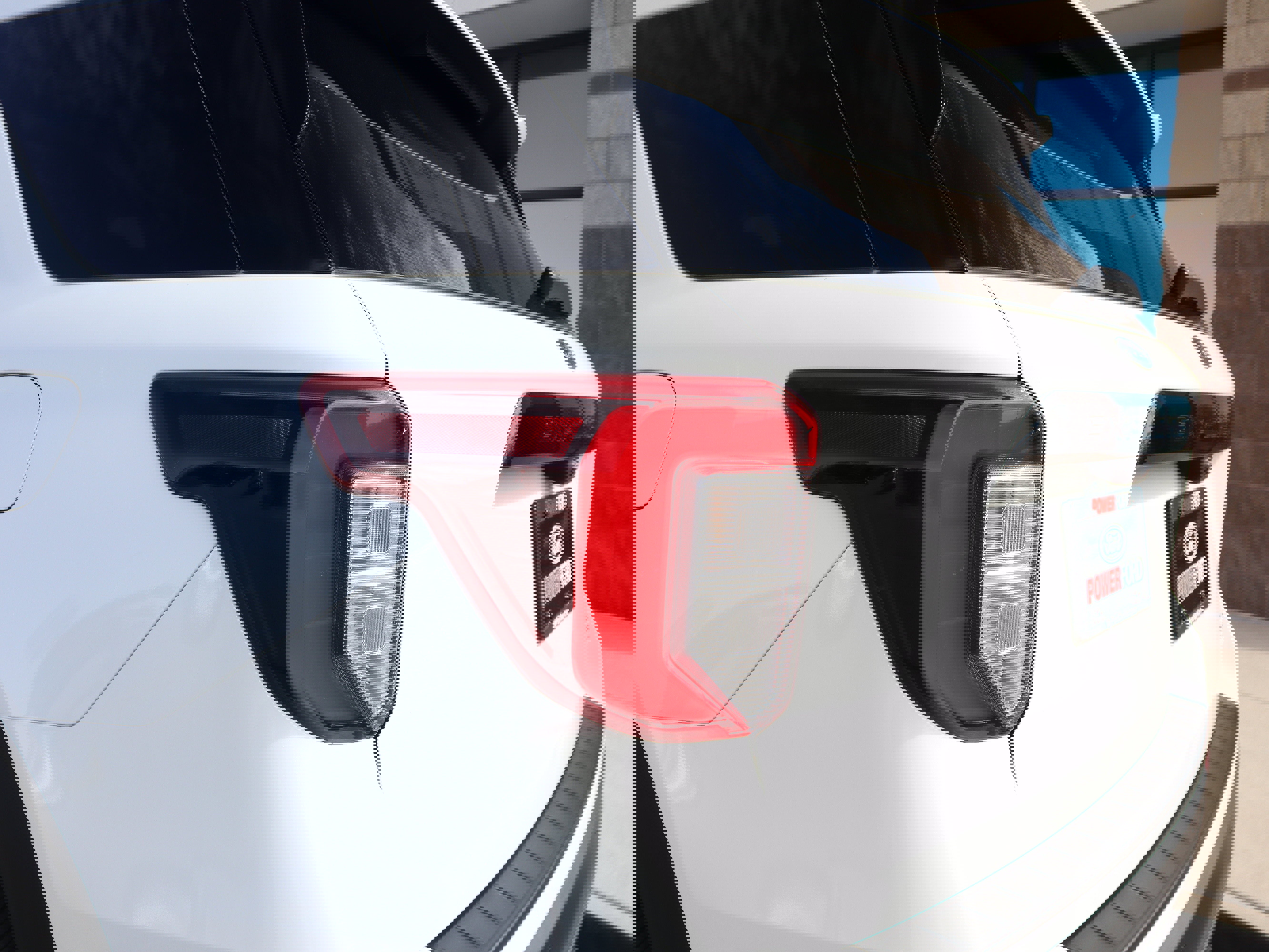 Used 2023 Ford Explorer ST w/ Equipment Group 401A image 18