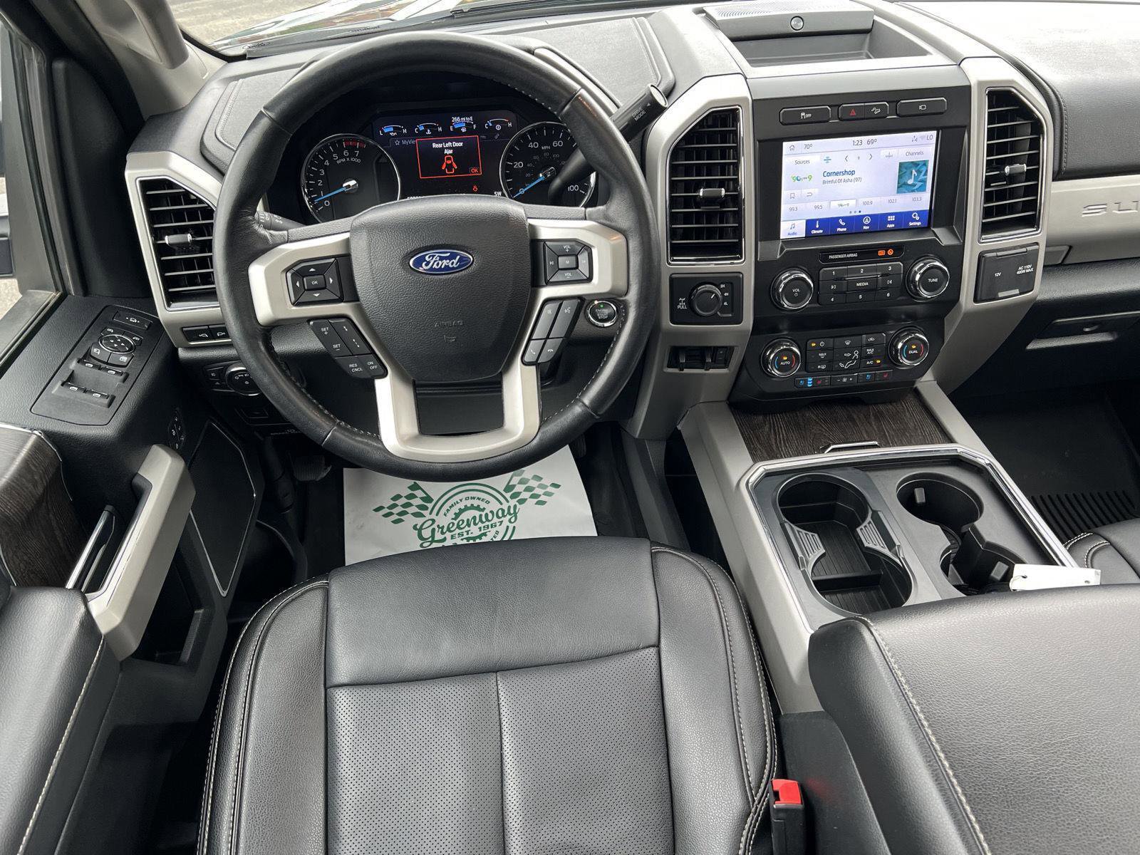 Used 2021 Ford F250 Lariat w/ Lariat Ultimate Package AWD/4WD image 24