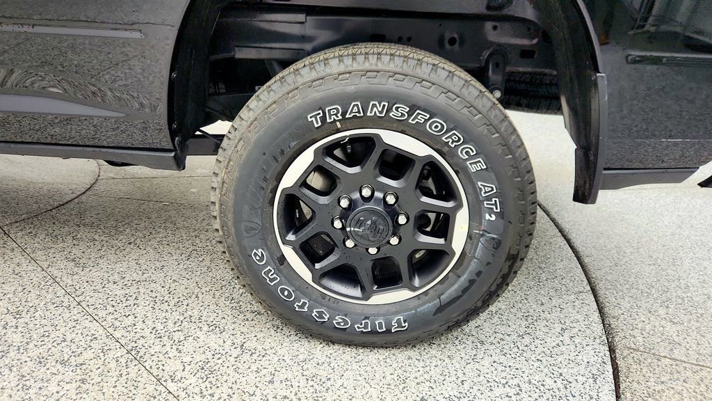 Used 2026 RAM 2500 Laramie AWD/4WD image 9