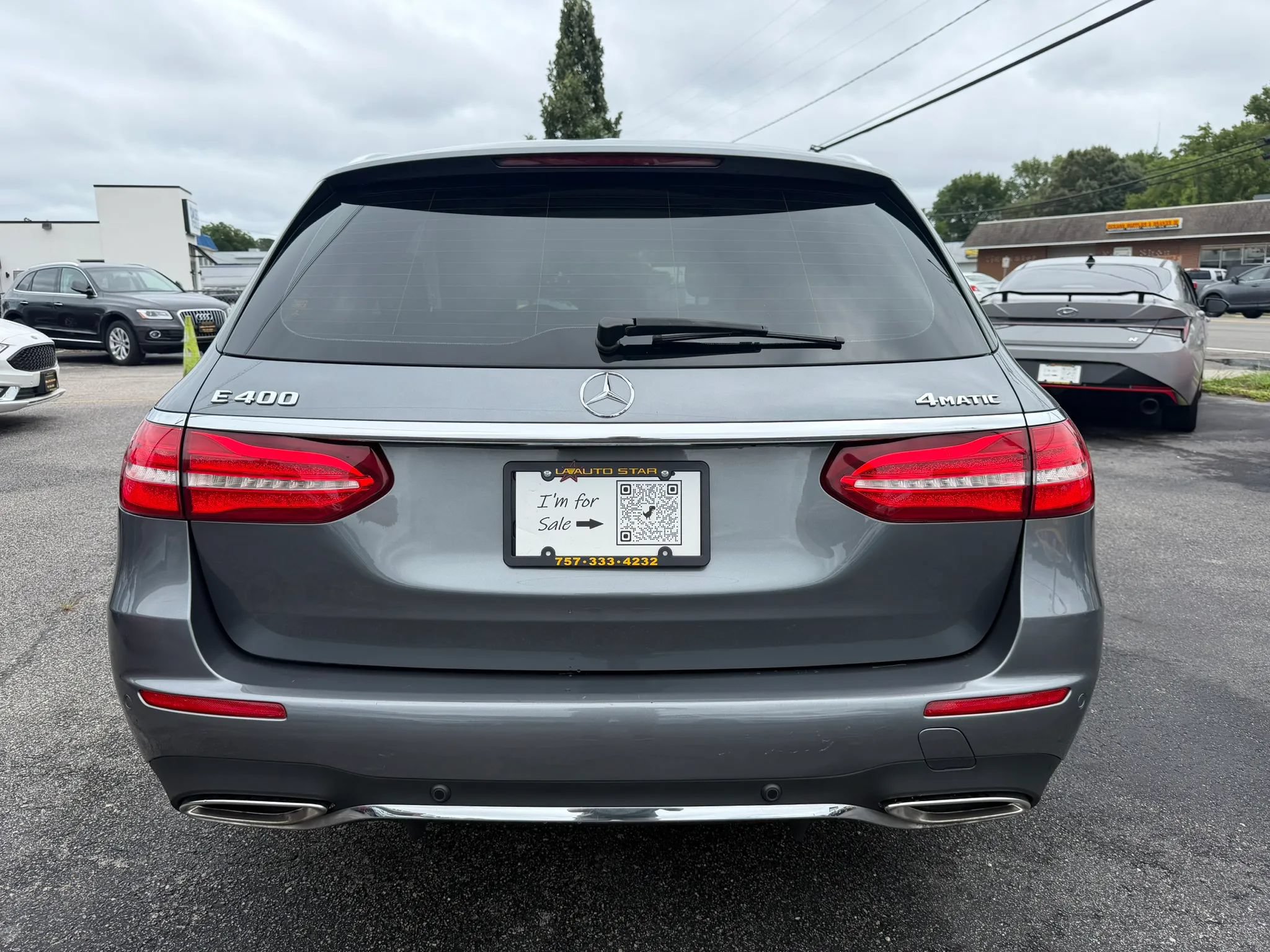 Used 2017 Mercedes-Benz E 400 4MATIC Wagon image 4