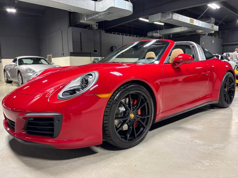 Used 2017 Porsche 911 Targa 4S image 2