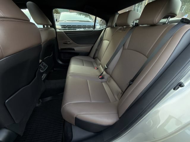Used 2025 Lexus ES 350 w/ Premium Package FWD image 26