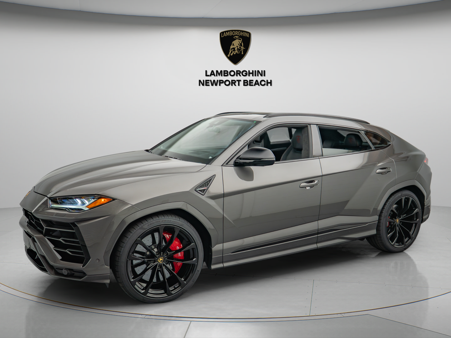 Used 2022 Lamborghini Urus AWD/4WD image 5