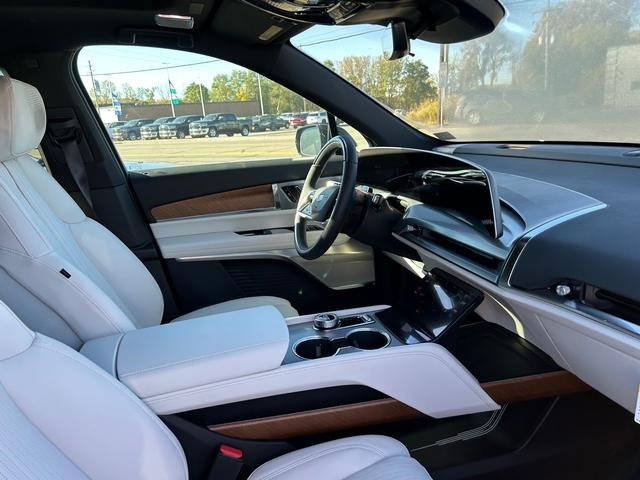 New 2026 Cadillac Vistiq Luxury image 25