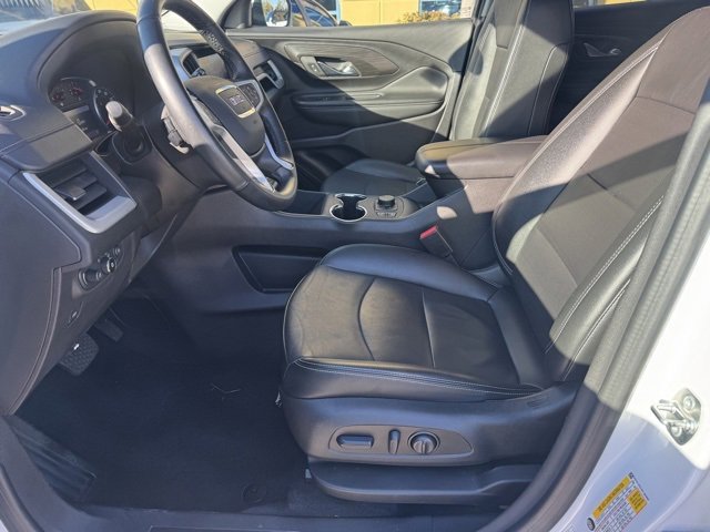 Used 2024 GMC Terrain SLT image 19