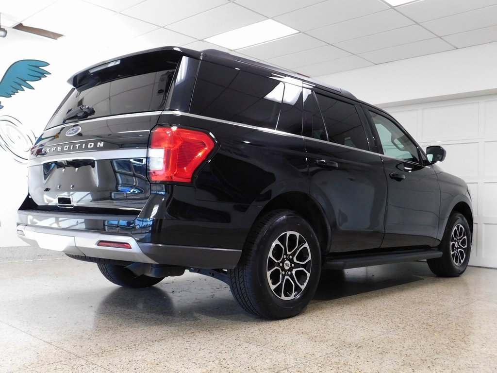 Used 2024 Ford Expedition XLT image 6