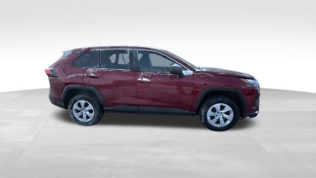 Used 2024 Toyota RAV4 LE image 31