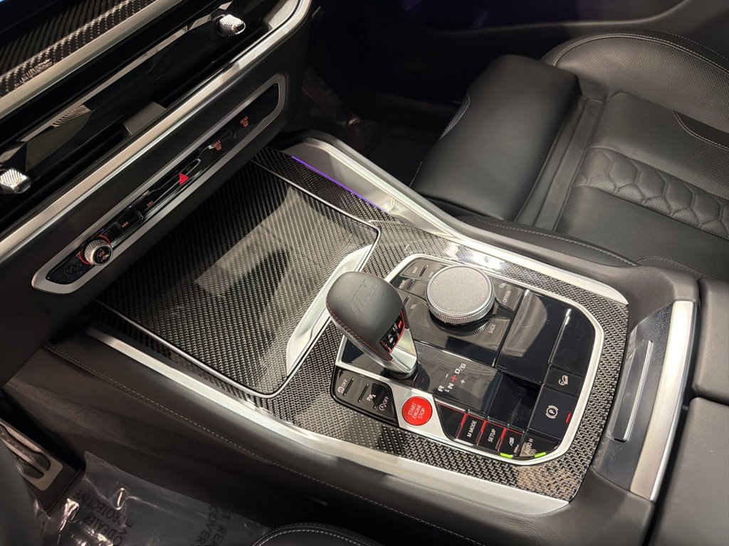 Used 2025 BMW X6 M Competition w/ Executive Package image 17