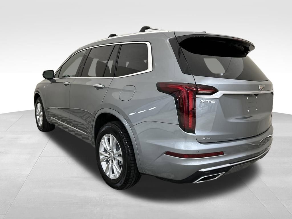 Used 2024 Cadillac XT6 Luxury w/ LPO, Floor Liner Package AWD/4WD image 4