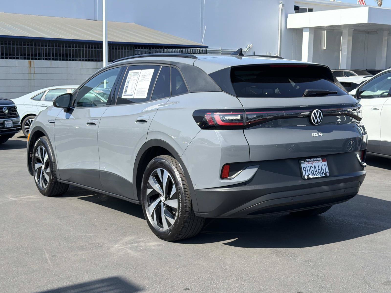 Certified 2025 Volkswagen ID.4 Pro RWD image 3