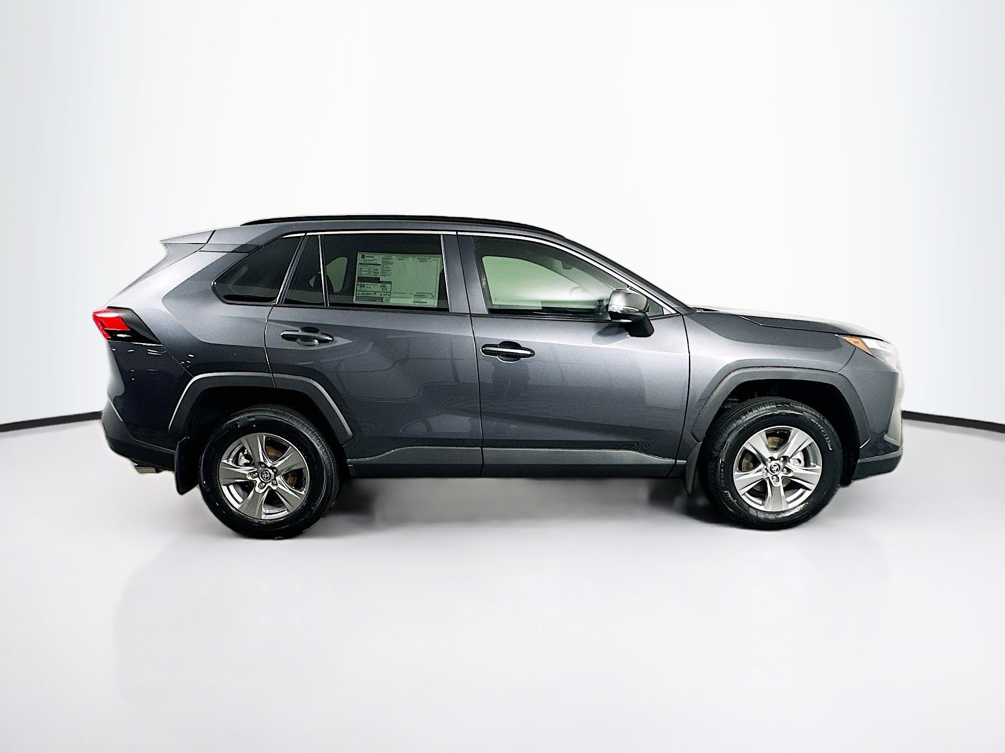 Used 2025 Toyota RAV4 XLE w/ Convenience Package FWD image 10