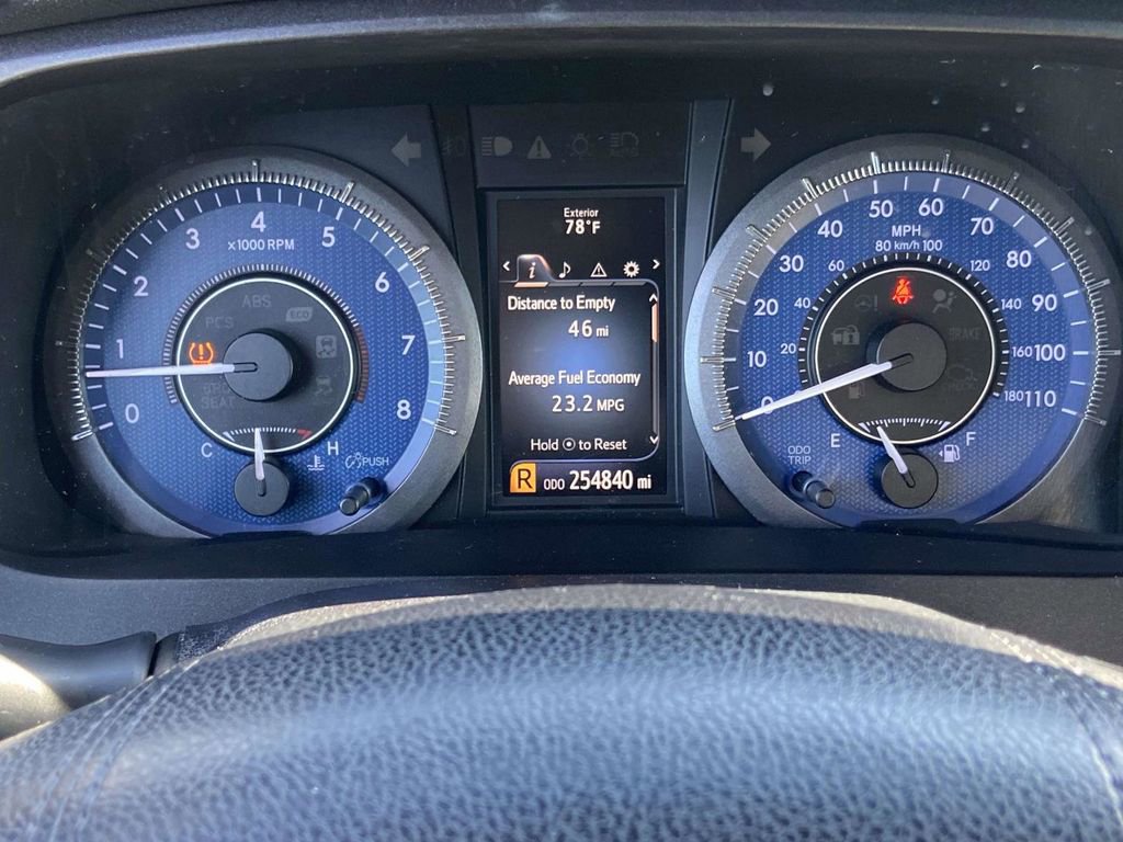 Used 2016 Toyota Sienna XLE FWD image 28