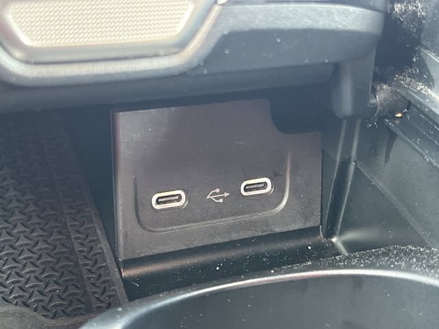 Used 2025 Mercedes-Benz C 300 4MATIC Sedan image 6