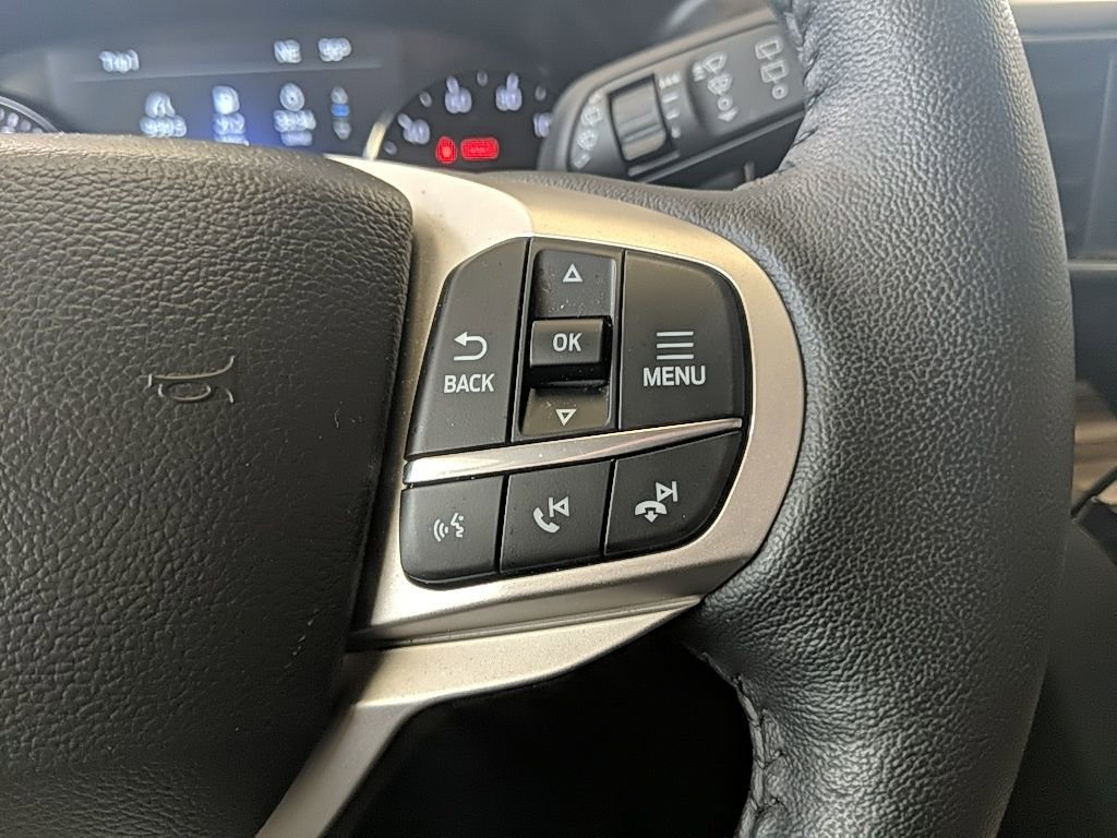 Used 2023 Ford Explorer Limited w/ Equipment Group 301A image 19