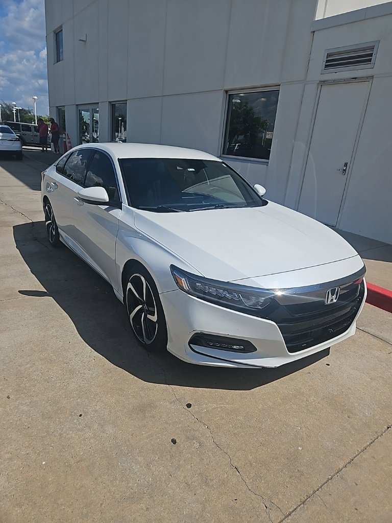 Used 2020 Honda Accord Sport image 2