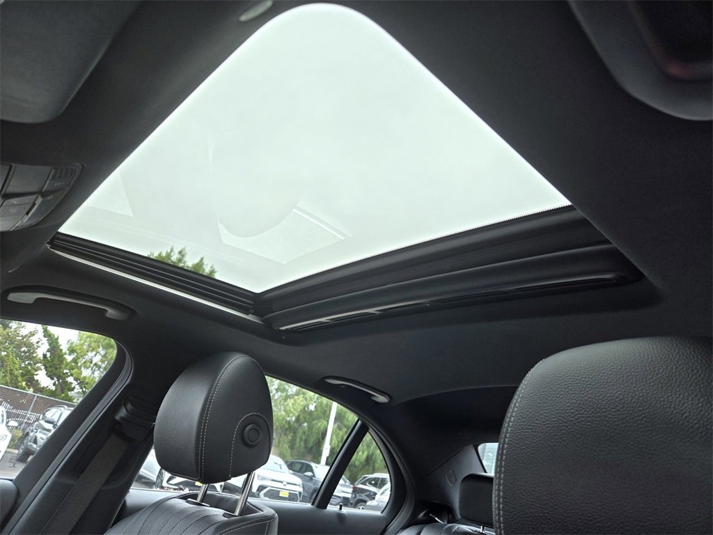 Used 2017 Mercedes-Benz E 300 image 15