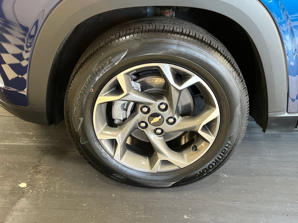 Used 2024 Chevrolet Trax LT FWD image 5