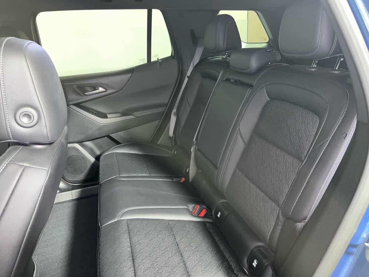 Used 2025 Chevrolet Equinox LT w/ Convenience Package II FWD image 27